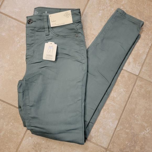 NWT St John’s Bay Laurel Wreath Skinny Pant - Picture 1 of 5